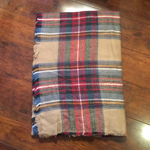 Modcloth Accessories - ModCloth Tartan Blanket Scarf